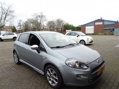 Fiat Punto Evo - 5 drs. TwinAir 85 Sport 2e Eig CLIMATE/PARKPILOT/CRUISE/METALLIC()/LMV/ELEK - 1