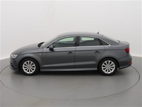 Audi A3 Limousine - 1.6 TDI 110pk S-Line (XENON/NAVI/CLIMA) - 1