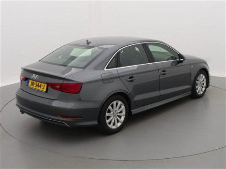 Audi A3 Limousine - 1.6 TDI 110pk S-Line (XENON/NAVI/CLIMA) - 1