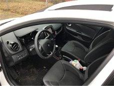 Renault Clio Estate - TCe 90pk Zen Navi, Airco, Parkeersensoren