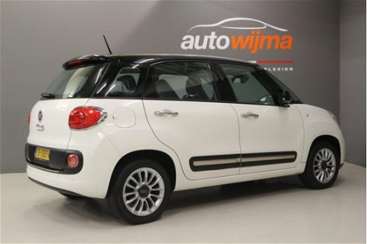 Fiat 500 L - 0.9 105pk TwinAir Lounge Panoramadak, Bi-Colore, Navigatie - 1