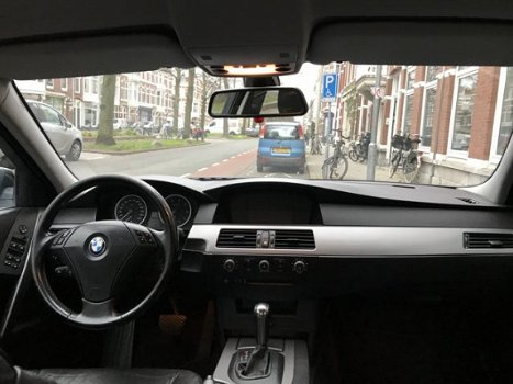 BMW 5-serie - 520i Automaat Sedan. Leder, Navgt, Airco, Centraal, Elektrisch Pak - 1