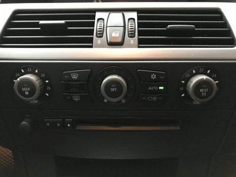 BMW 5-serie - 520i Automaat Sedan. Leder, Navgt, Airco, Centraal, Elektrisch Pak - 1