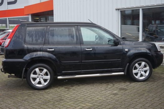 Nissan X-Trail - 2.2 dCi Columbia Style 4WD - 1