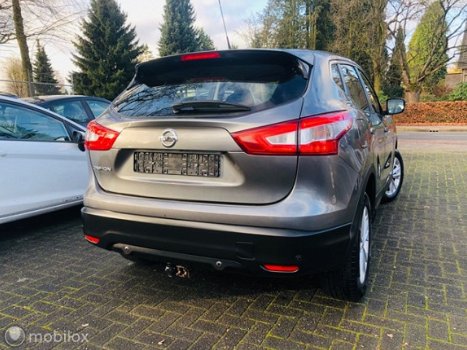 Nissan Qashqai - 1.6 N-Connecta 163pk Camera / Led / Audio DAB / LM / PDC / 31.000 km - 1