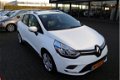 Renault Clio Estate - 0.9 TCe Zen 50 procent deal 4.975, - ACTIE LED / Trekhaak / LMV / Navi / Bluet - 1 - Thumbnail