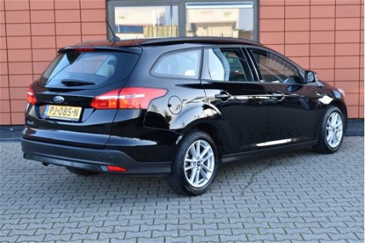 Ford Focus Wagon - 1.5 TDCI Lease Edition Navigatie/Clima/Cruise - 1