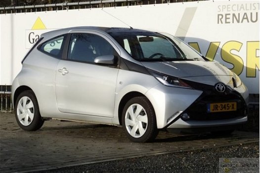 Toyota Aygo - 1.0 VVT-i Automaat X-play - 1