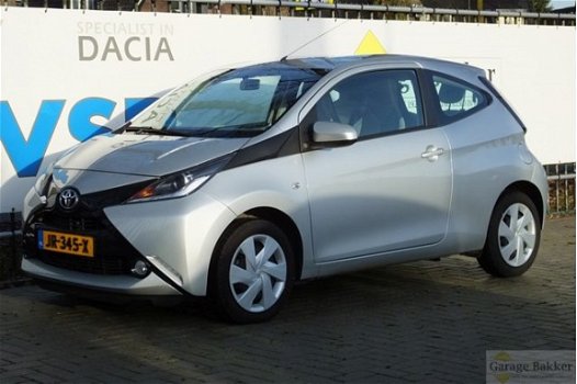 Toyota Aygo - 1.0 VVT-i Automaat X-play - 1