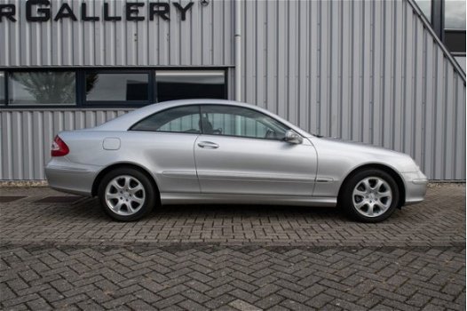 Mercedes-Benz CLK-klasse Coupé - CLK 200 K. Elegance 27477km Youngtimer - 1