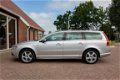 Volvo V70 - T4 MOMENTUM - 1 - Thumbnail