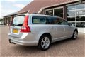 Volvo V70 - T4 MOMENTUM - 1 - Thumbnail