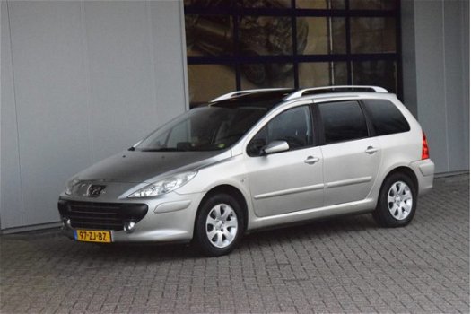 Peugeot 307 SW - 1.6-16V Premium pano navi cruise trekhaak - 1