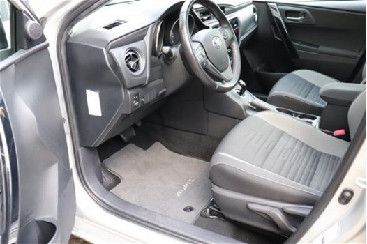Toyota Auris - TS 1.8 Hybrid Lease Navigatie-Panoramadak-Cruise control - 1