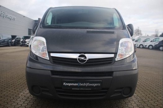 Opel Vivaro - 2.5CDTI 145pk L1H1 | Navi | Trekhaak | Cruise | Airco | Sidebars | Lease 130, - p/m - 1