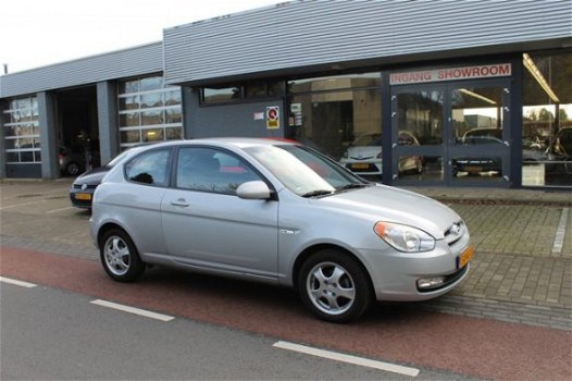 Hyundai Accent - 1.4 I - 1