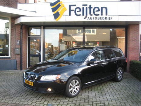 Volvo V70 - 2.4D MOMENTUM 175 Pk Schuifdak - 1