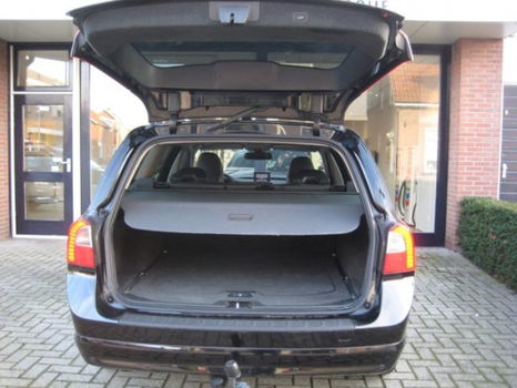 Volvo V70 - 2.4D MOMENTUM 175 Pk Schuifdak - 1