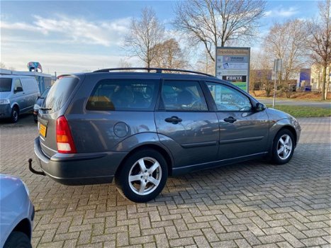 Ford Focus Wagon - 1.6-16V Futura |Leer|Airco| - 1