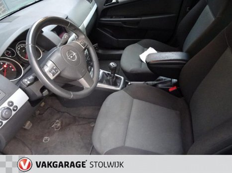 Opel Astra Wagon - 1.8 Business trekhaak - 1