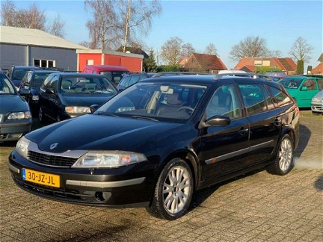 Renault Laguna Grand Tour - 2.0-16V Dynamique Peter Mulder JR Emmer-Compascuum - 1