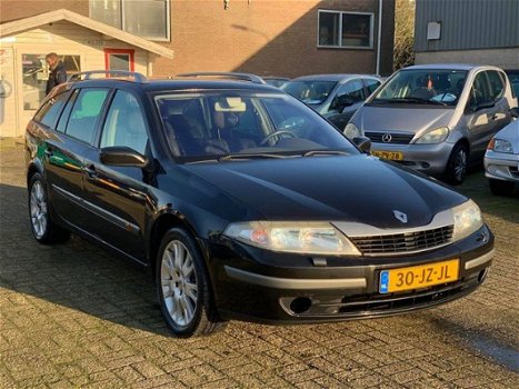 Renault Laguna Grand Tour - 2.0-16V Dynamique Peter Mulder JR Emmer-Compascuum - 1