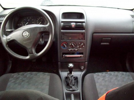 Opel Astra - 1.6-16V Pearl 5 deur, s met airco - 1