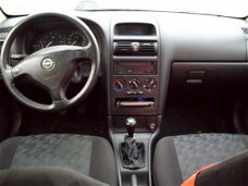 Opel Astra - 1.6-16V Pearl 5 deur, s met airco