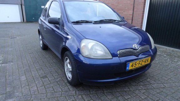 Toyota Yaris - 1.3-16V VVT-i Sol ( KM 231239 NAP AIRCO) - 1