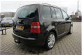 Volkswagen Touran - TDI 7 persoons Touran Navi, Cruise Control. massa vliegwiel hoorbaar - 1 - Thumbnail