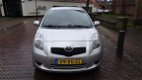 Toyota Yaris - 1.3 16V VVTI 5-DRS Sol - 1 - Thumbnail