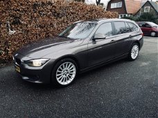 BMW 3-serie Touring - 316d 2.0D 10-'13/ High Executive/ Navi/ Leer/ Zeer compleet / 1 eig/ Btw auto