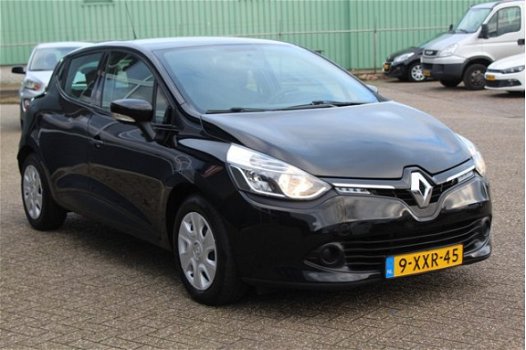 Renault Clio - 1.5 dCi ECO Expression (90pk) Navi/ Airco/ Cruise/ Elek. pakket/ Bluetooth/ Isofix/ A - 1