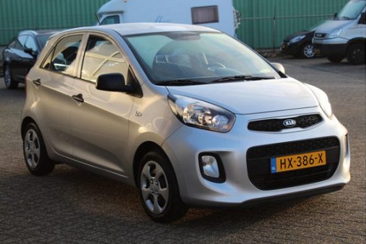 Kia Picanto - 1.0 CVVT EconomyLine (66pk) 5-drs/ Bumpers in kleur/ Deelbare achterbank/ Stuurbekr./ - 1