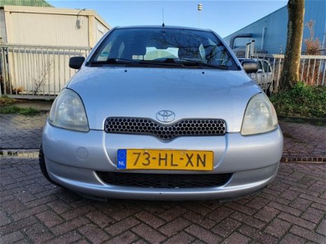 Toyota Yaris - 1.3-16V VVT-i Luna NAP APK 7/2020 - 1