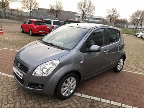 Suzuki Splash - 1.2 Exclusive trekhaak, airco, radio cd speler, lichtmetalen velgen, zomer en winter - 1