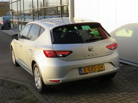 Seat Leon - 1.6 TDI Limited Edition II Trekhaak LED koplampen Leder Stoelverw Navi Clima PDC Bluetoo - 1