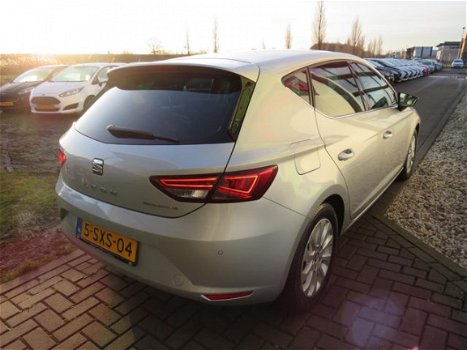 Seat Leon - 1.6 TDI Limited Edition II Trekhaak LED koplampen Leder Stoelverw Navi Clima PDC Bluetoo - 1