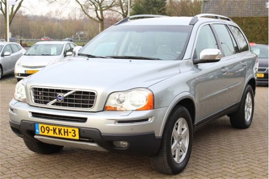 Volvo XC90 - 2.4 D5 Ocean Race 7p / Leder / Trekhaak / Navigatie / Camera / Parkeerhulp / Xenon / Vo - 1