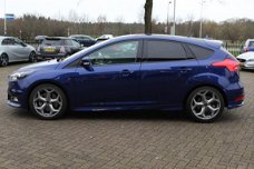 Ford Focus - ST 2.0 TDCI 185PK 4.312 km / ST-Line / Leder / Navigatie / Sportstoelen