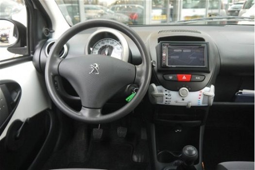 Peugeot 107 - 1.0 Access Accent Airco/Nav - 1