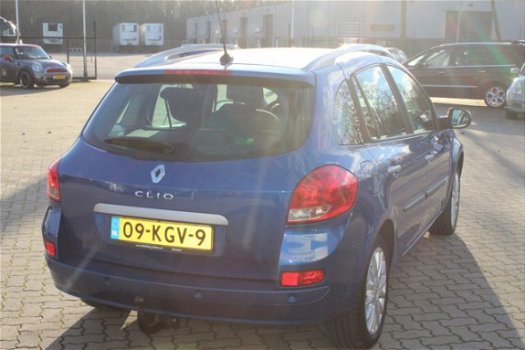 Renault Clio Estate - 1.2 TCE Sélection Business Sport airco, climate control, navigatie, cruise con - 1