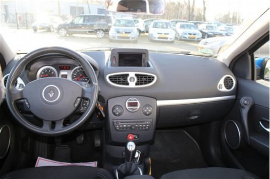 Renault Clio Estate - 1.2 TCE Sélection Business Sport airco, climate control, navigatie, cruise con - 1