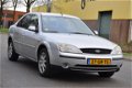 Ford Mondeo - 1.8-16V First Edition AIRCO/CRUISE/BLUETOOTH PARROT NETTE AUTO - 1 - Thumbnail