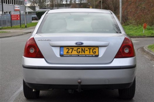 Ford Mondeo - 1.8-16V First Edition AIRCO/CRUISE/BLUETOOTH PARROT NETTE AUTO - 1