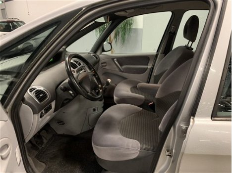 Citroën Xsara Picasso - 1.6i-16V Image - 1