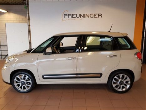 Fiat 500 L - 1.4-16V Lounge | Airco - Parkeer sens - 17 lichtmetaal | - 1