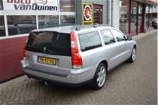 Volvo V70 - 2.4 D5 Edition II NAVI // Leder // Xenon // Trekhaak