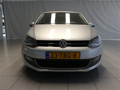 Volkswagen Polo - 1.2 TSI Highline 105 pk Navi | Clima | Cruise | Lm velgen | Trekhaak - 1
