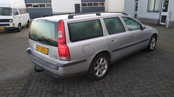 Volvo V70 - 2.4 D5 - 1